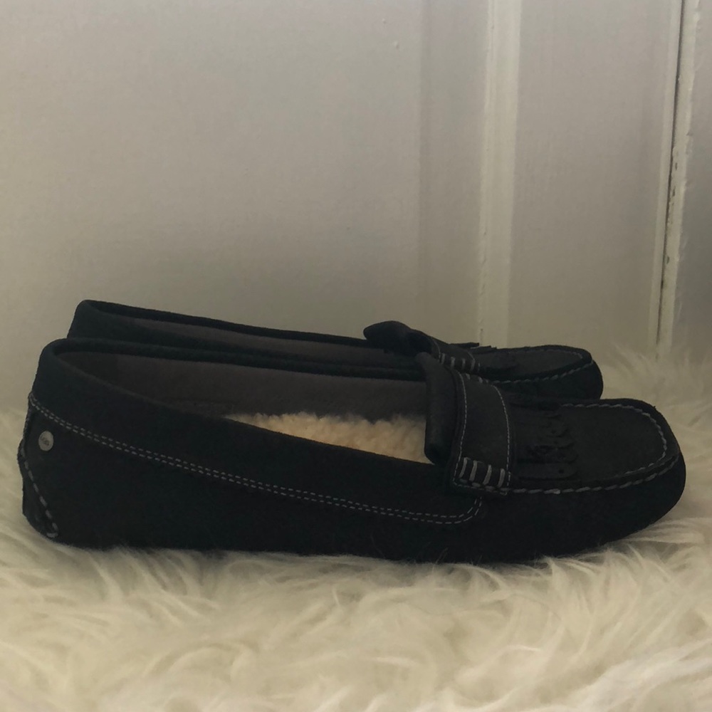 🍂 *NWOB* UGG Leather Moccasin Loafers